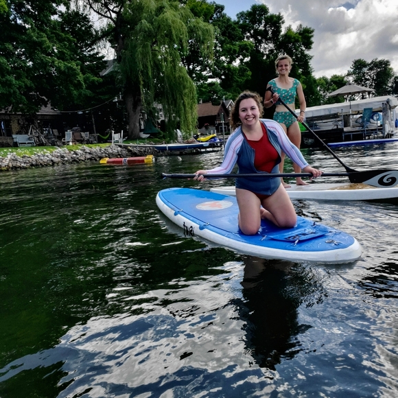 Meet your Posher, Jess - Picture 3 of 4